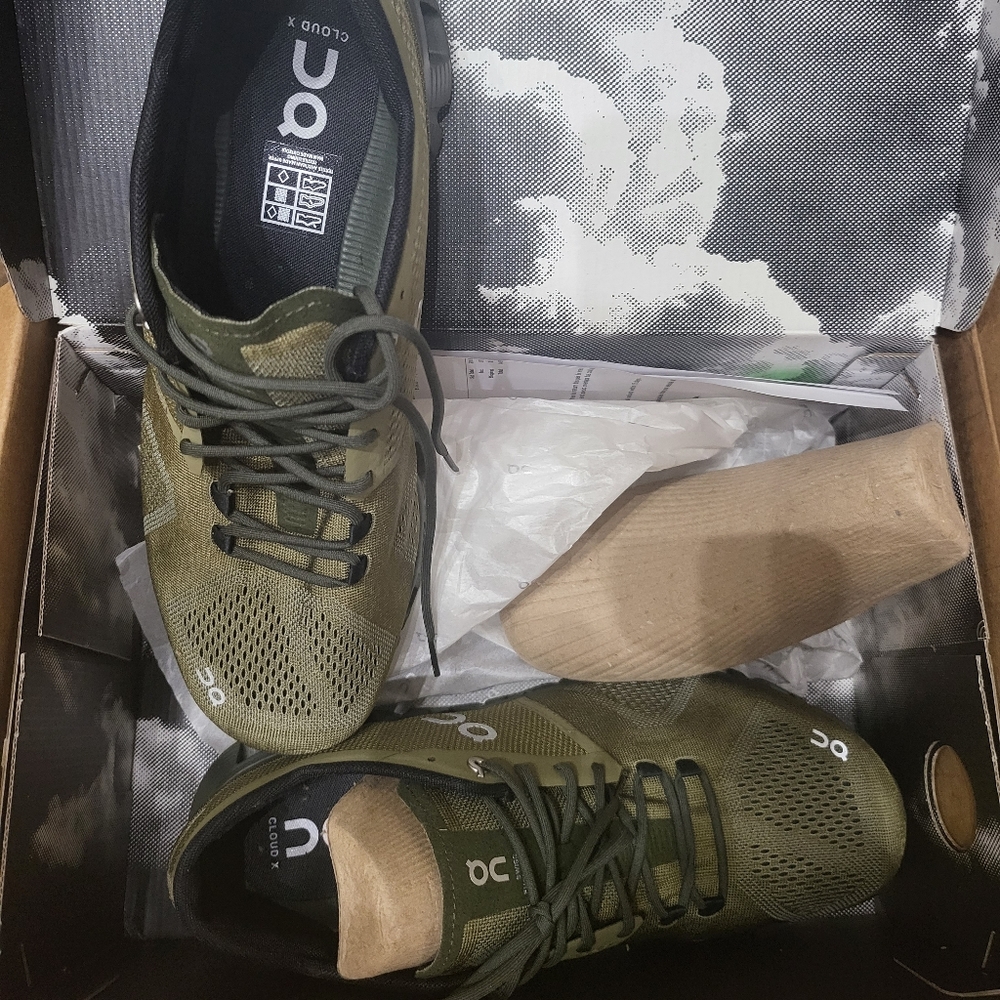 NEW ON Running Shoes Cloud Men's Olive Green size 11